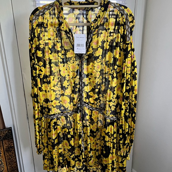 FREE PEOPLE NWT AUTHENTIC BLACK & YELLOW FLORAL TUNIC/DRESS - Picture 4 of 17